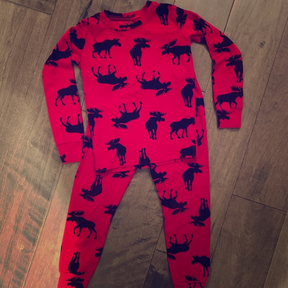 Super cute like new pj’s